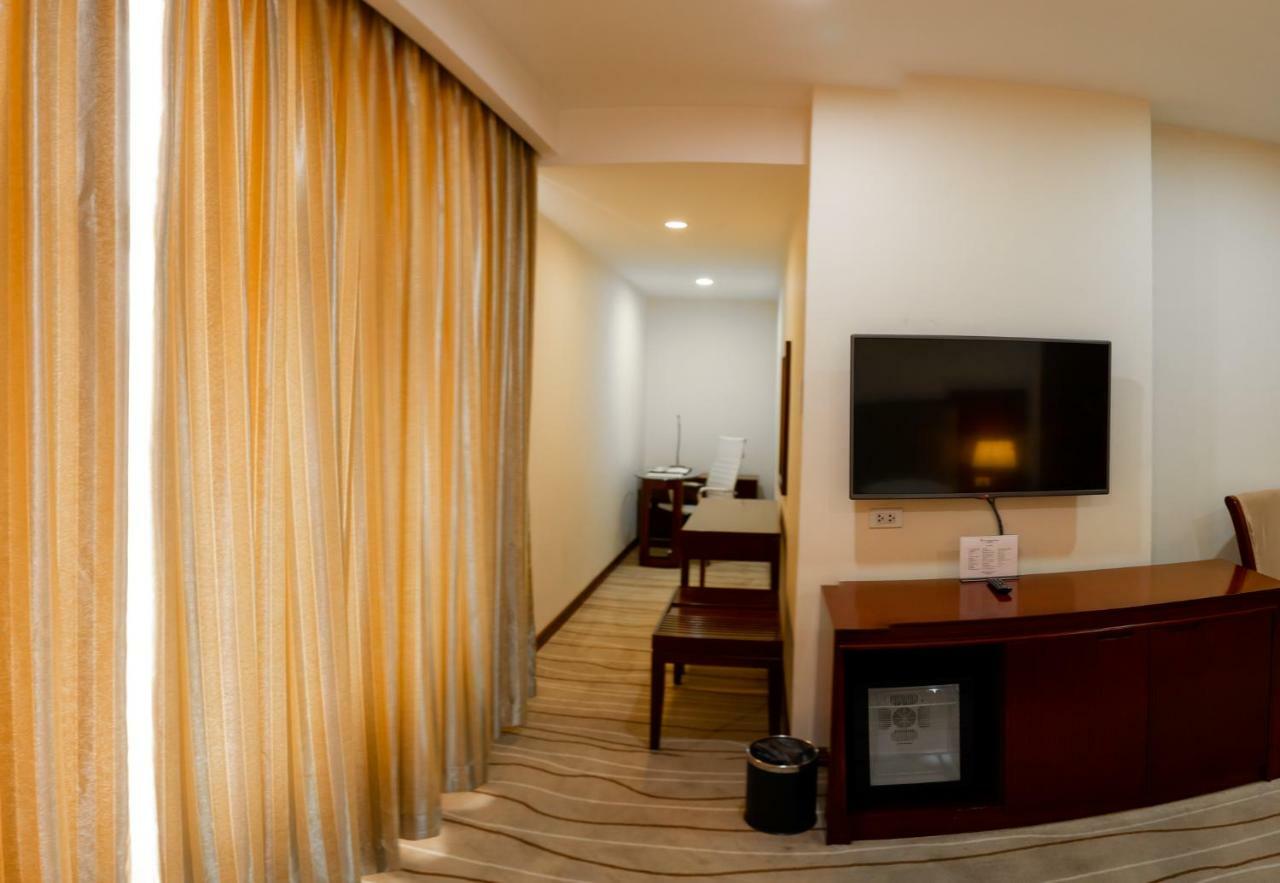 Swiss-Belhotel Blulane Μανίλα Εξωτερικό φωτογραφία